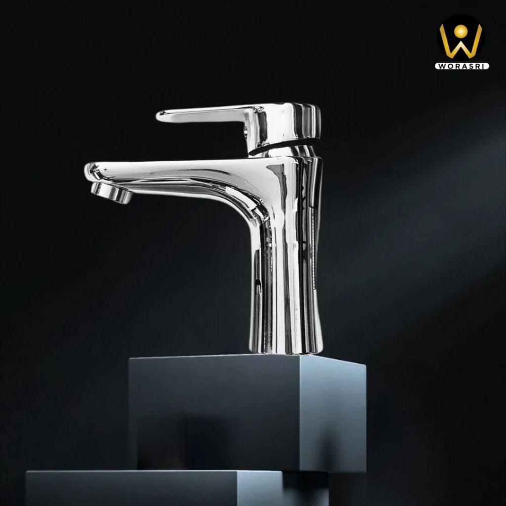 ก๊อกน้ำและอุปกรณ์ห้องน้ำ ห้องครัวสีเงินและสีโครม Silver & Chrome Luxury Faucets & Accessories