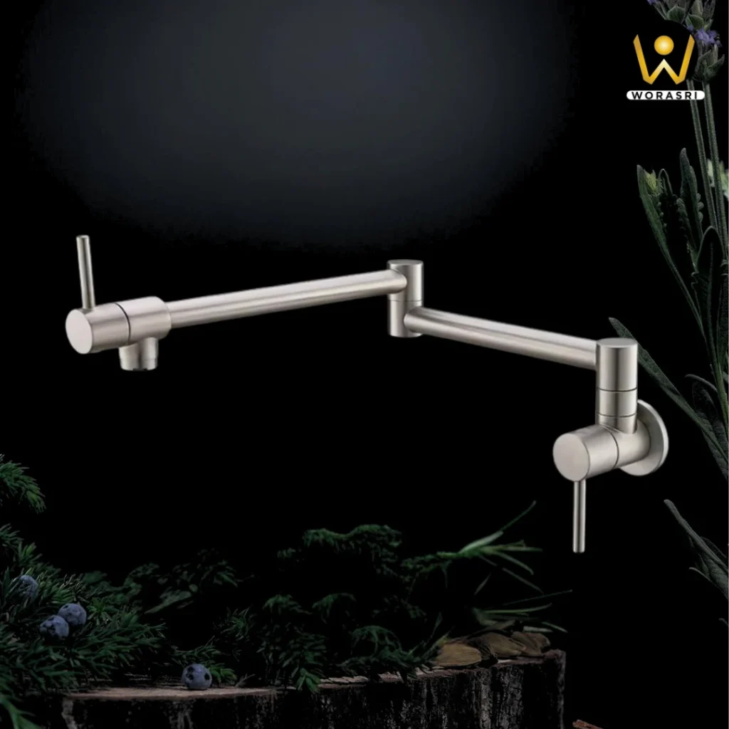 ก๊อกน้ำและอุปกรณ์ห้องน้ำ ห้องครัวสีเงินและสีโครม Silver & Chrome Luxury Faucets & Accessories